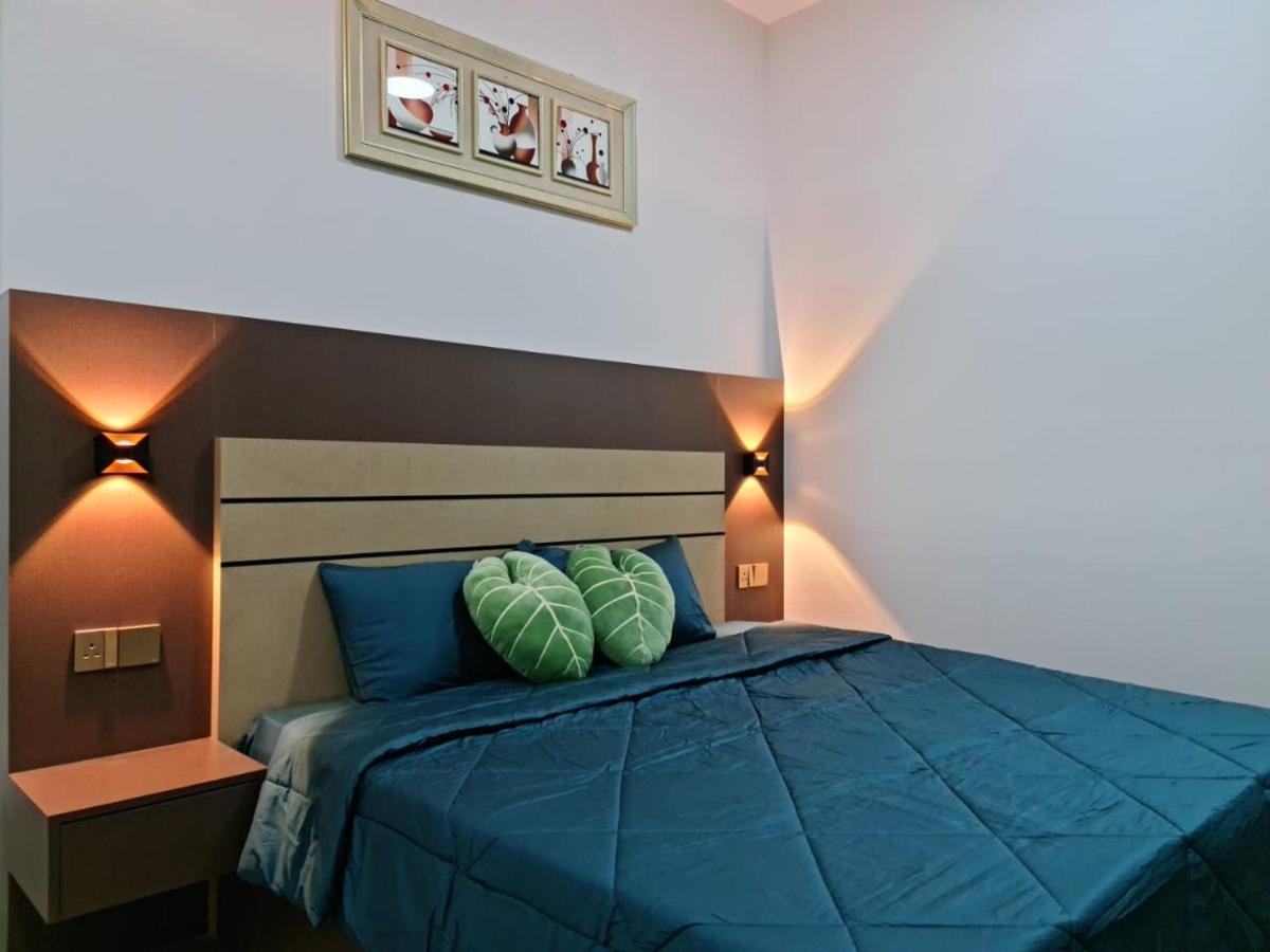 Rhr Deluxe Guesthouse Kinarut Papar Sabah - Pool View Екстериор снимка